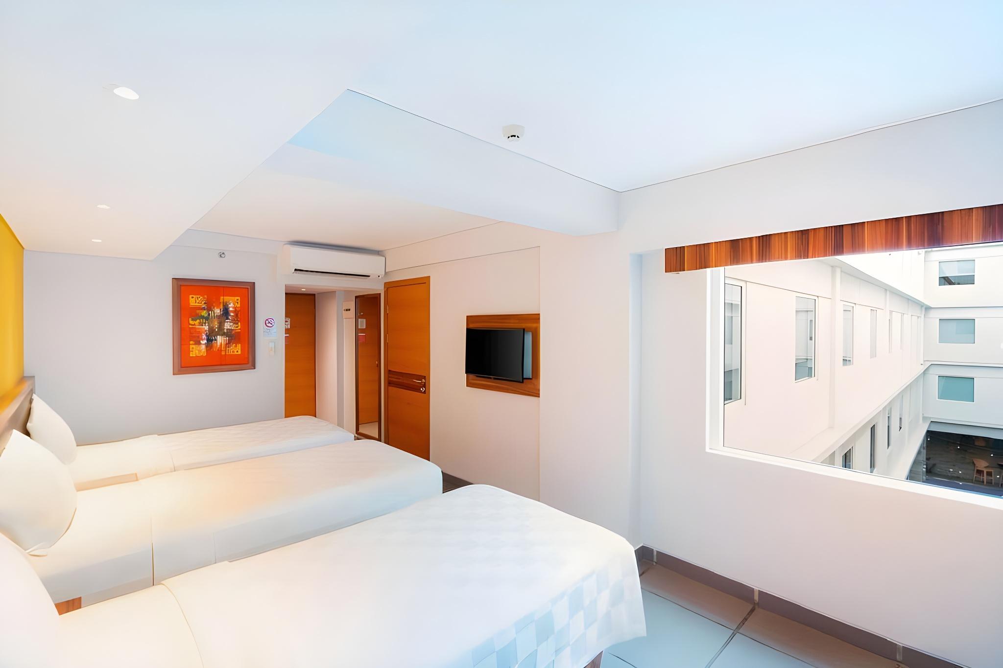 Express, Triple, 3 Beds