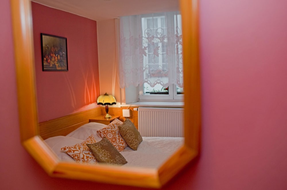Unikat Guest Rooms 29/72