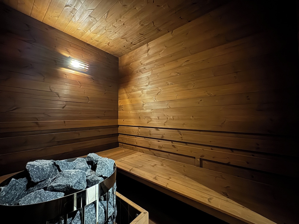 Tbilisi Edition Design Hotel 34/68