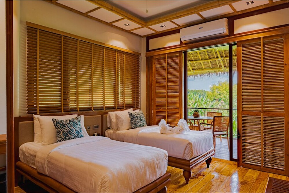 DELUXE, VILLA