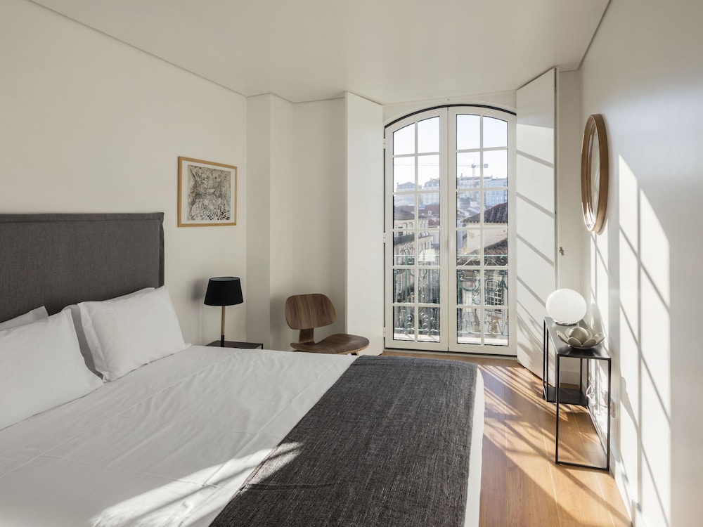 1 BEDROOM, APARTMENT, QUEEN BED, 2 SOFA