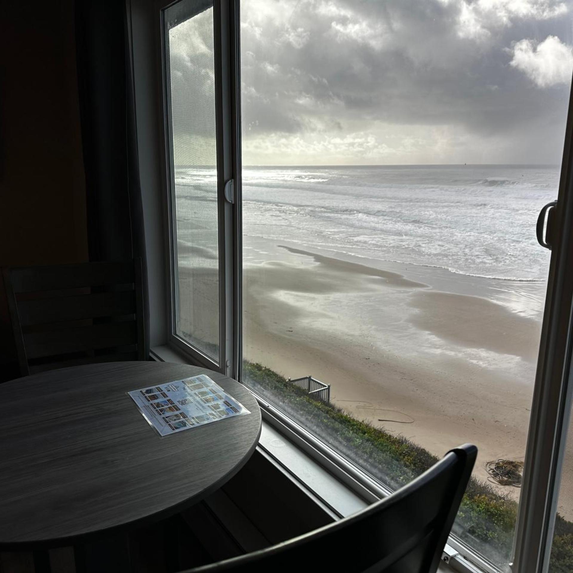West Beach Suites 20/50