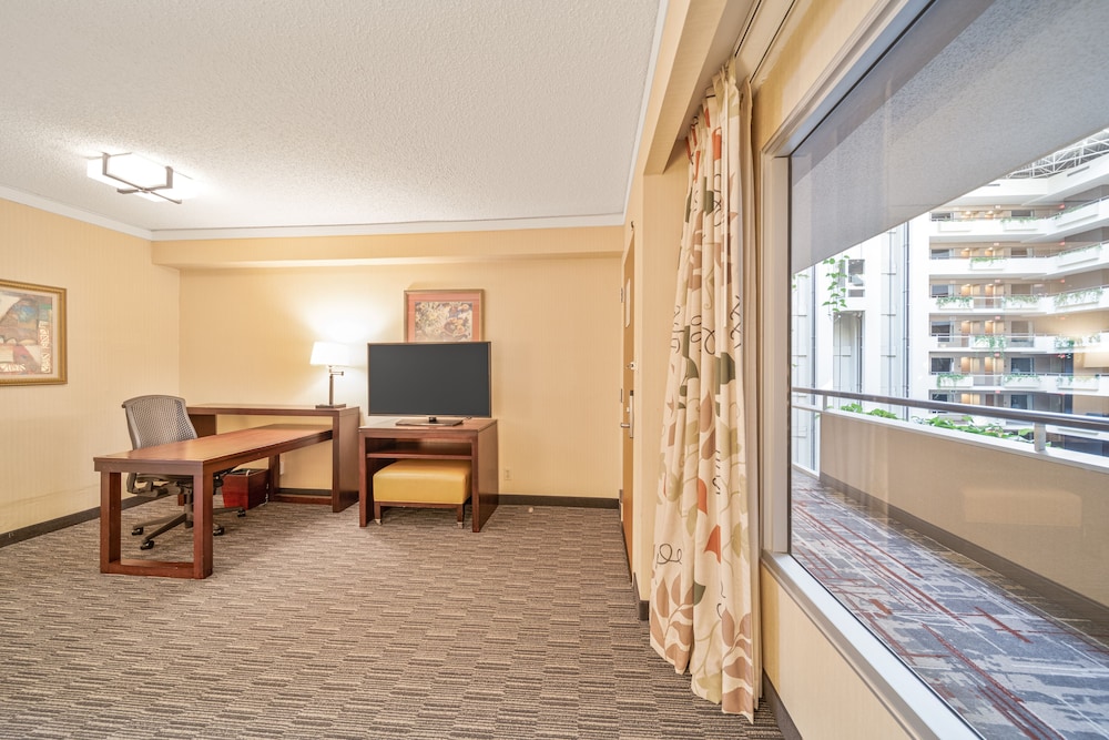 Harmony Suites Secaucus Meadowlands 27/44