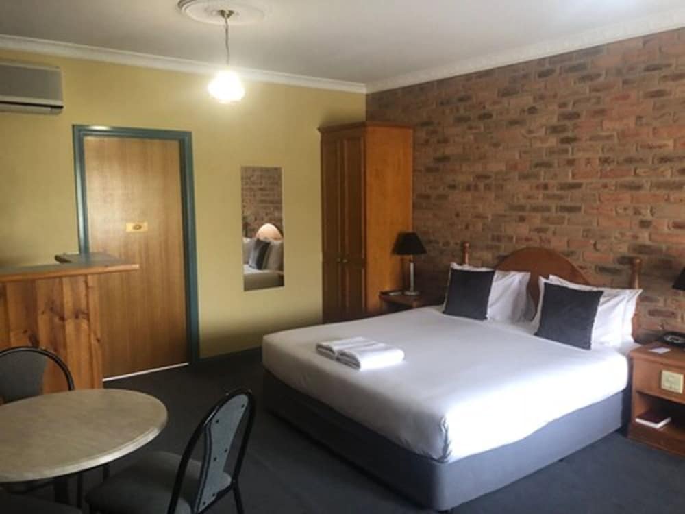 MERCURE PORT OF ECHUCA 22/60
