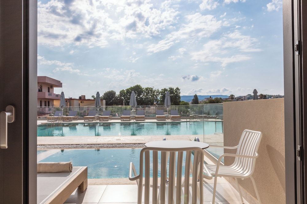 Nima Boutique Hotel - Adults only 99/108