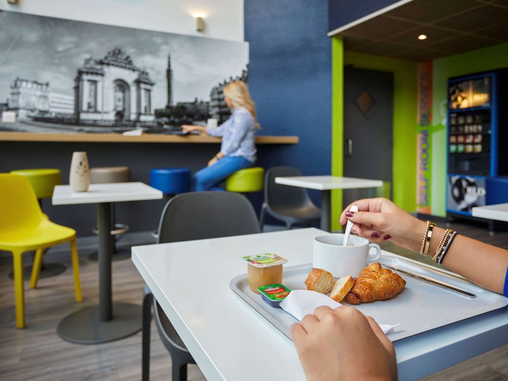 Ibis Budget Lille Villeneuve-d’Ascot 34/50