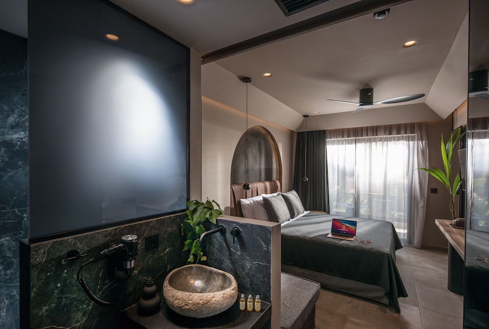 Alsus Crete Escape 73/100