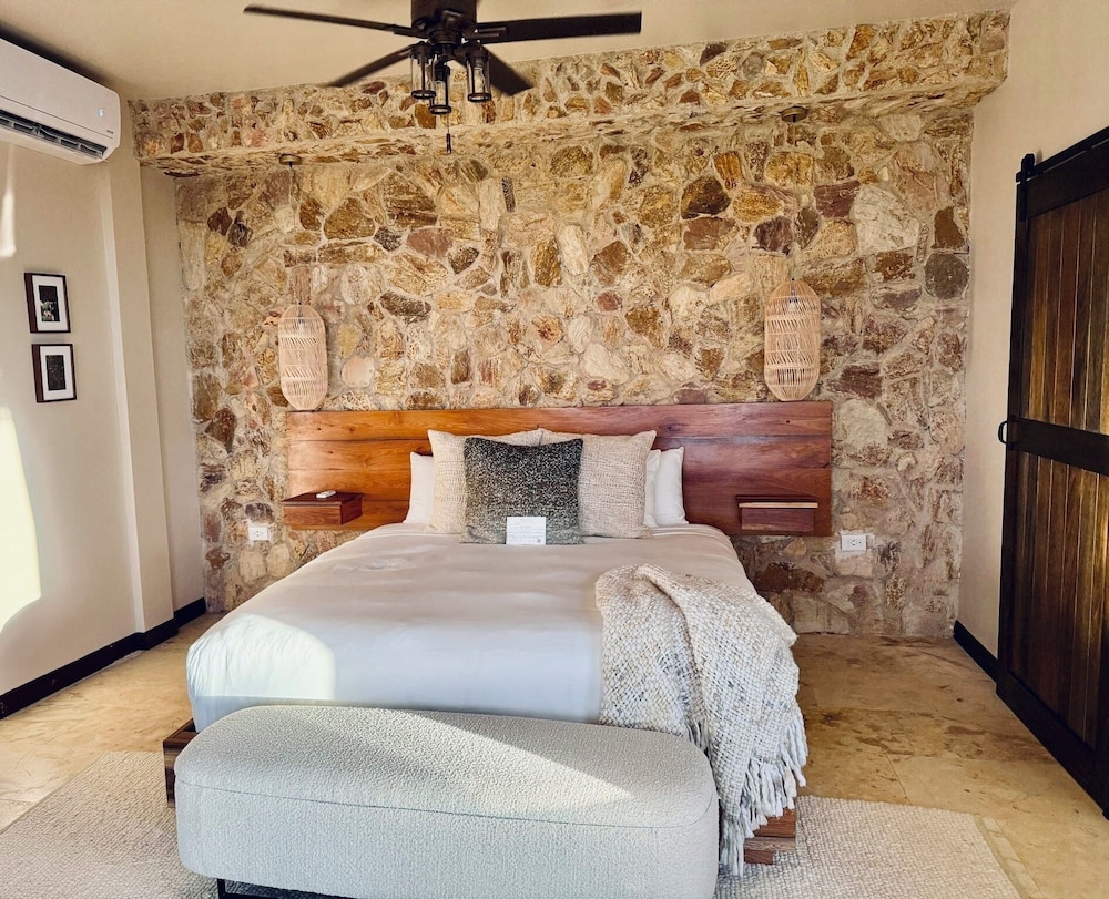 Hidden Valley Inn 27/74