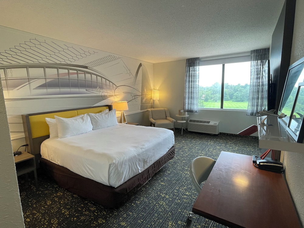 STANDARD, KING BED