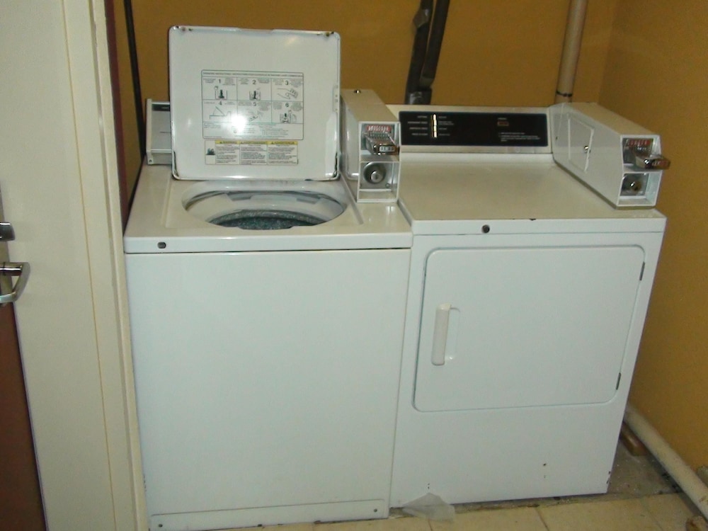 Motel6 Oklahoma City, OK - Frontier City 24/55