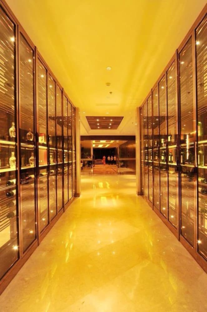 S N Hotel Dalian 9/25
