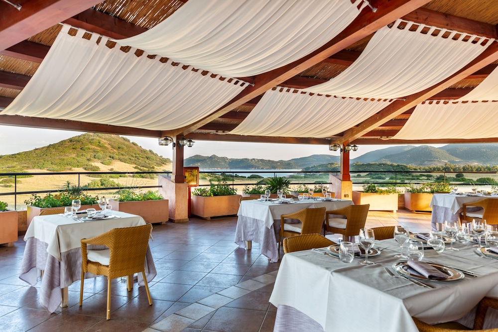 Sant'elmo Beach Hotel 32/48