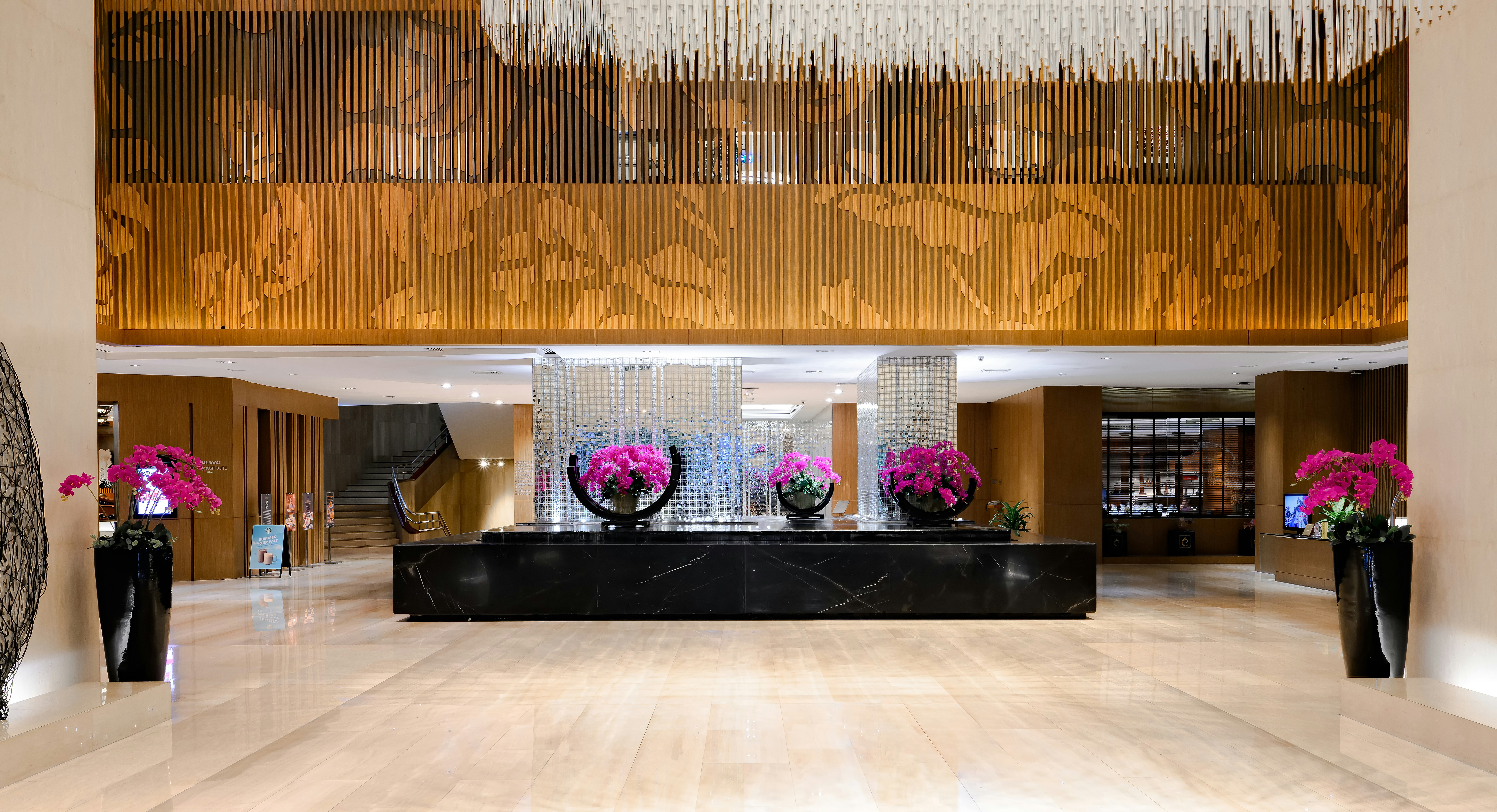 Centara Grand At Central Plaza Ladprao Bangkok 16/82