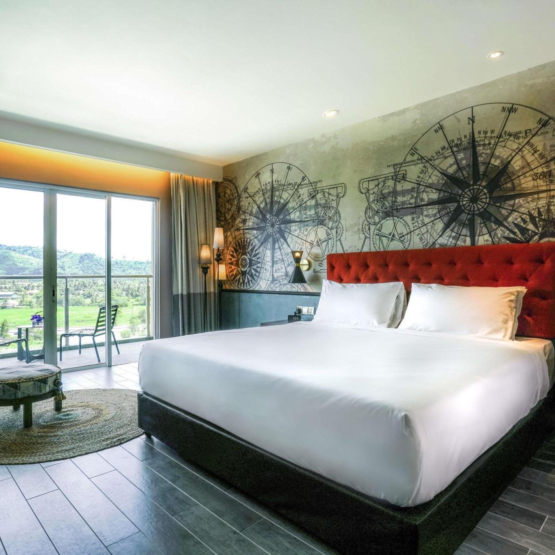 Superior, Double Bed, Pool Side