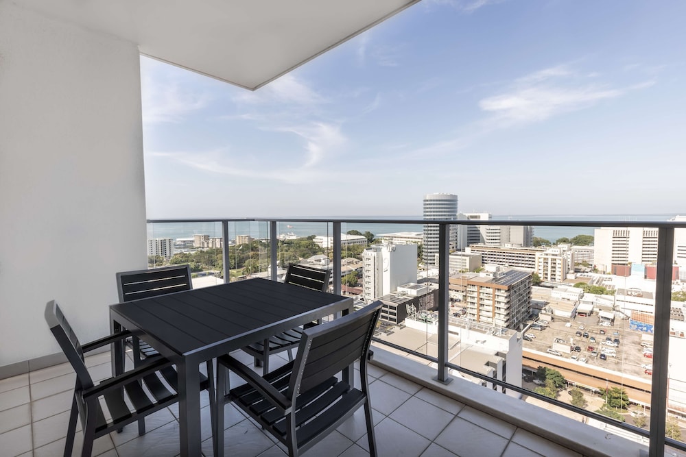 Oaks Darwin Elan Hotel 42/50