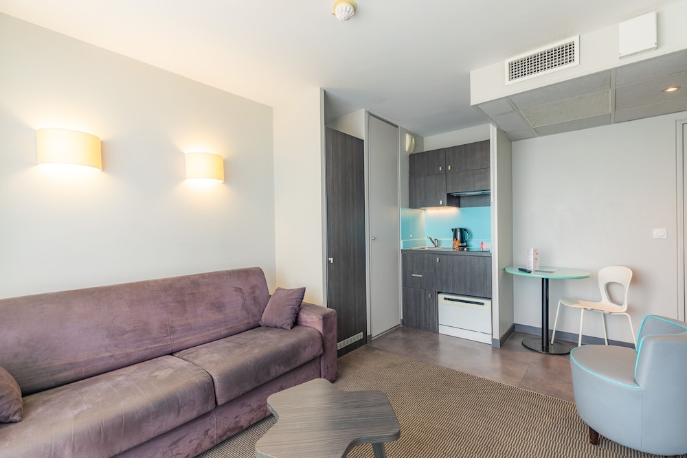 Appart City Confort Montpellier Ovalie 2 42/70