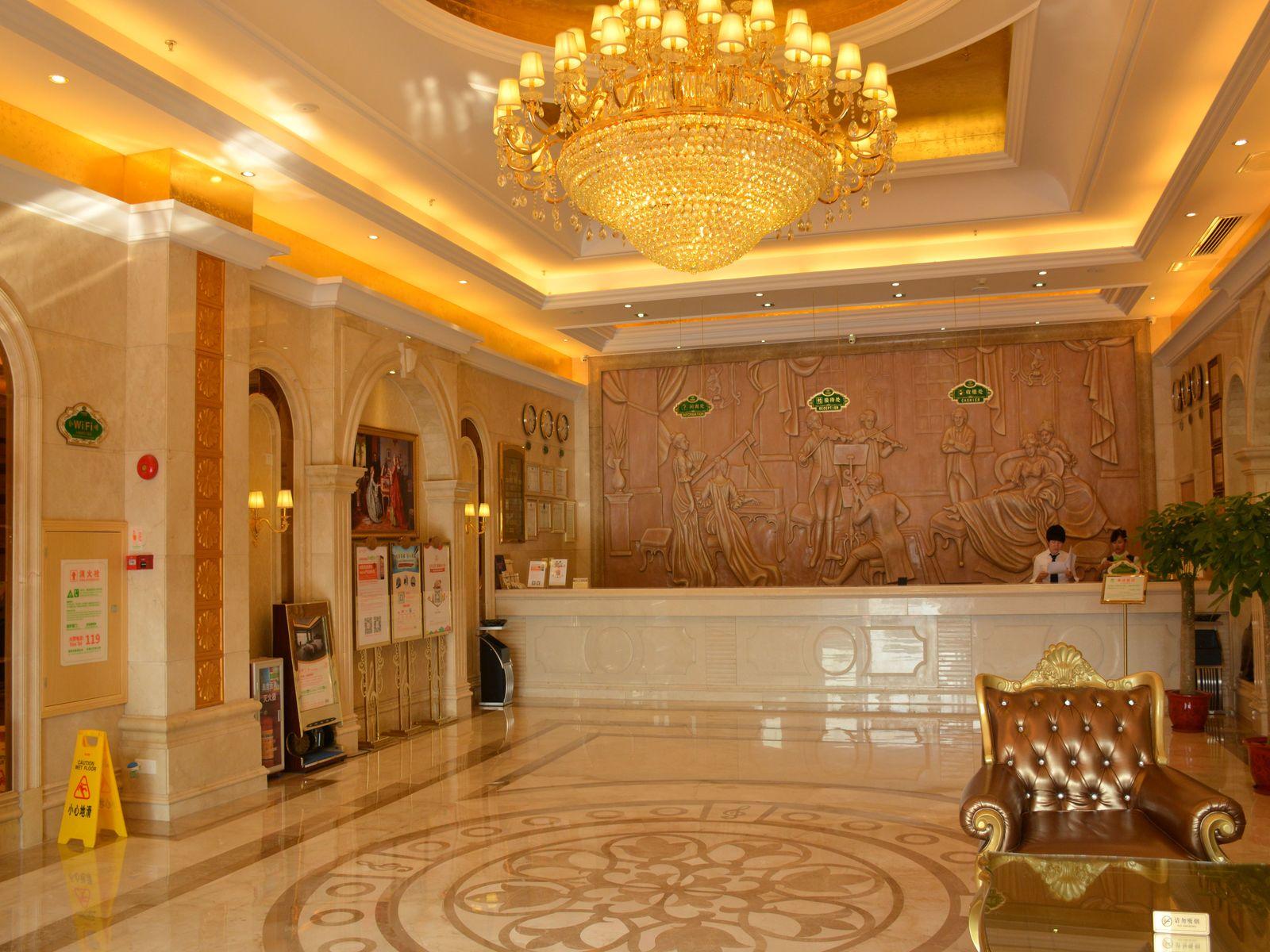 Vienna Hotel (Changlong Dashi River Garden Store in Panyu, Guangzhou) 16/47