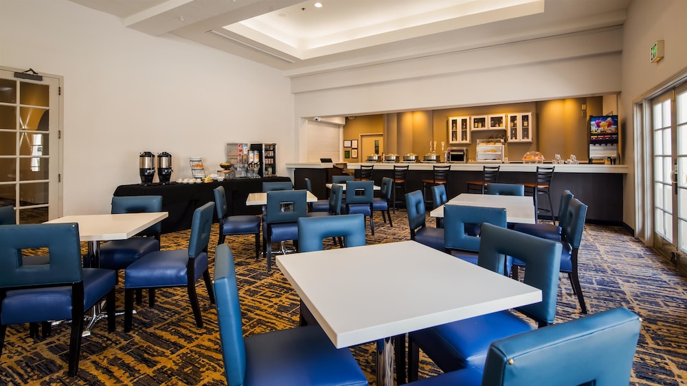 Best Western Posada Royale Hotel & Suites 40/50