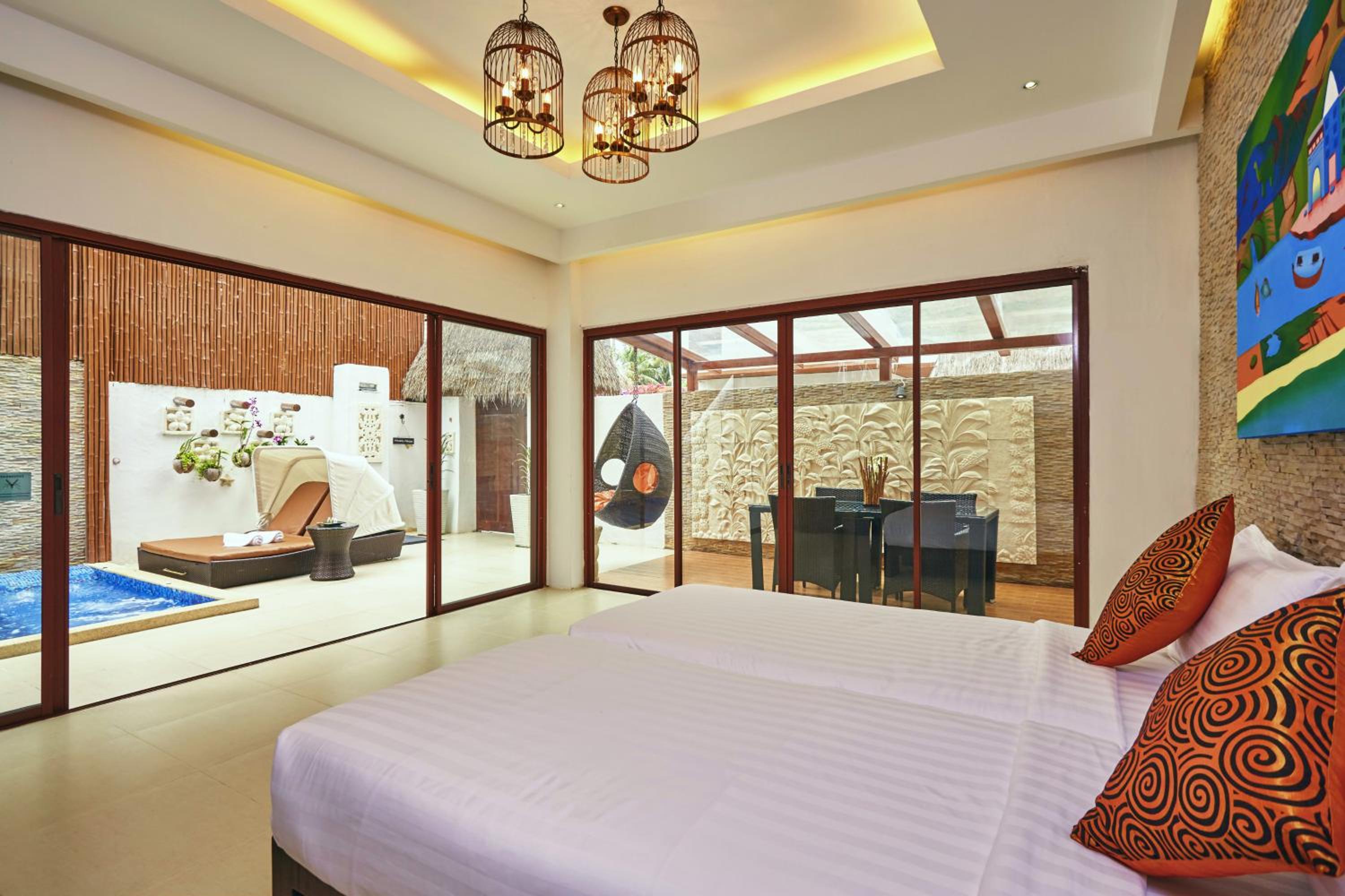 3 Bedrooms, Pool, Villa