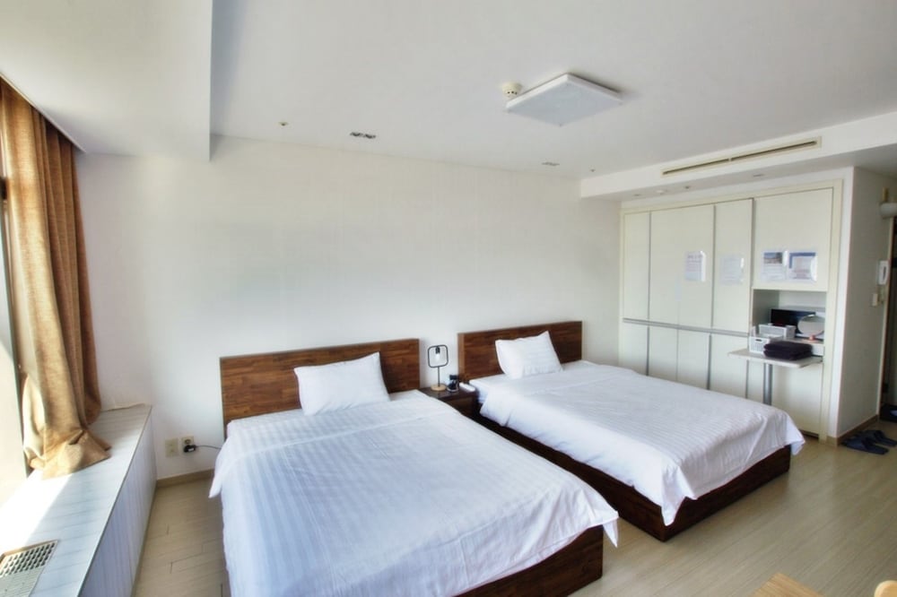Incheon Airport Guesthouse 19/46