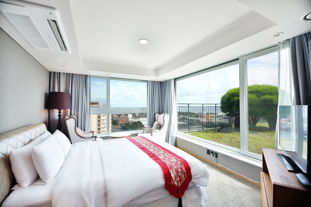 Hotel Bareve 23/64