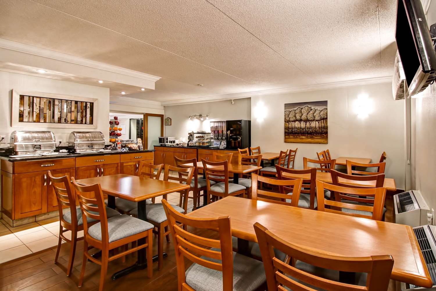 Quality Inn Kitchener, ON 11/11