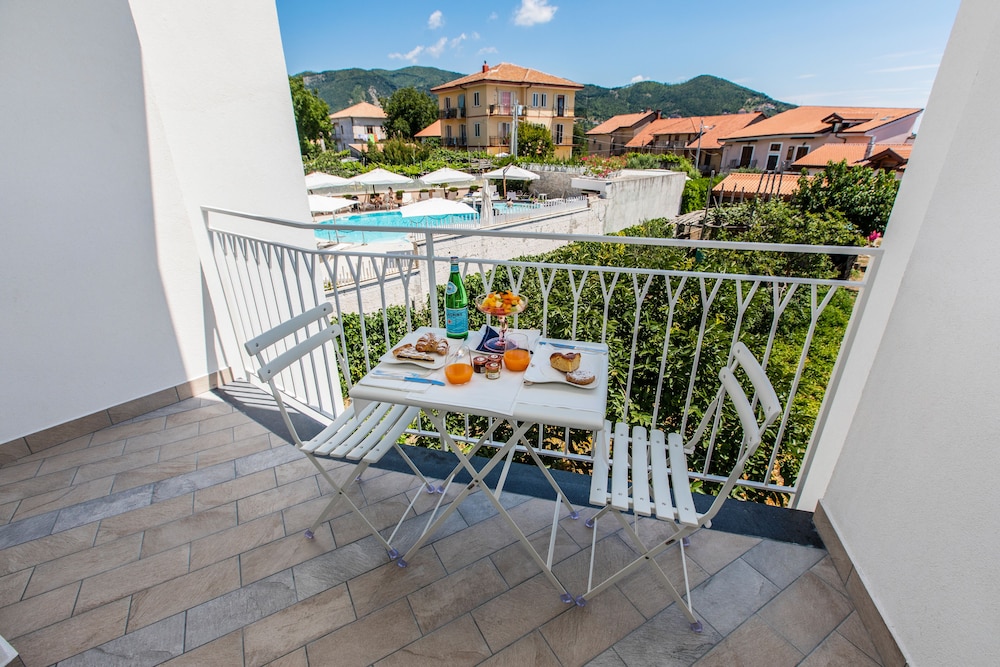 Hotel Le Rocce 38/50