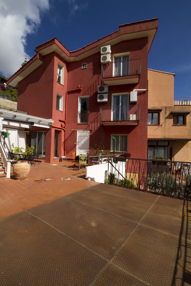 Casa Rossa 46/71