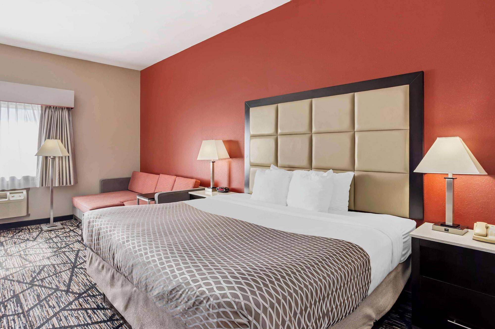Standard, Queen Bed, Kitchen
