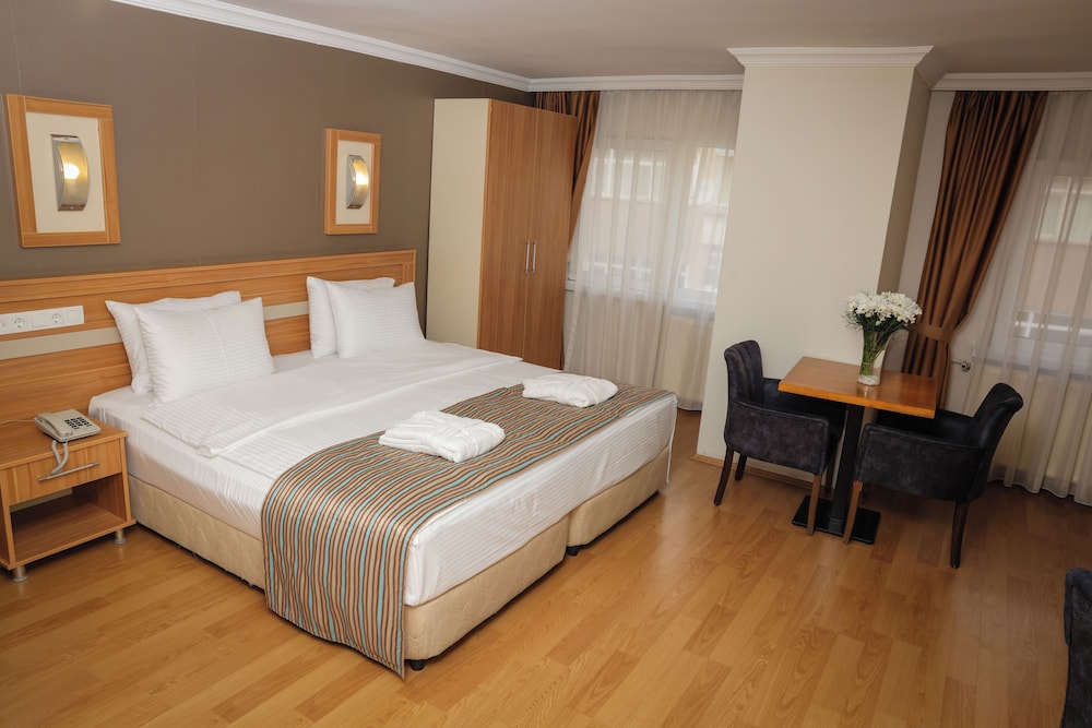 STANDARD, DOUBLE BED