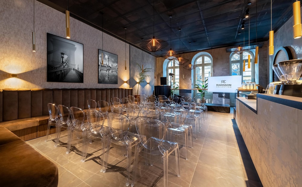 Radisson Collection Hotel, Basilica Budapest 35/44