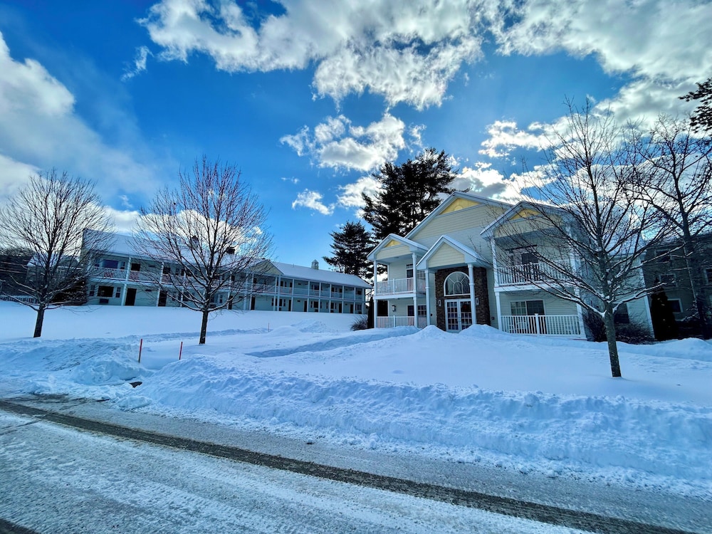Golden Gables Inn Dazzler Select by Wyndham 51/60