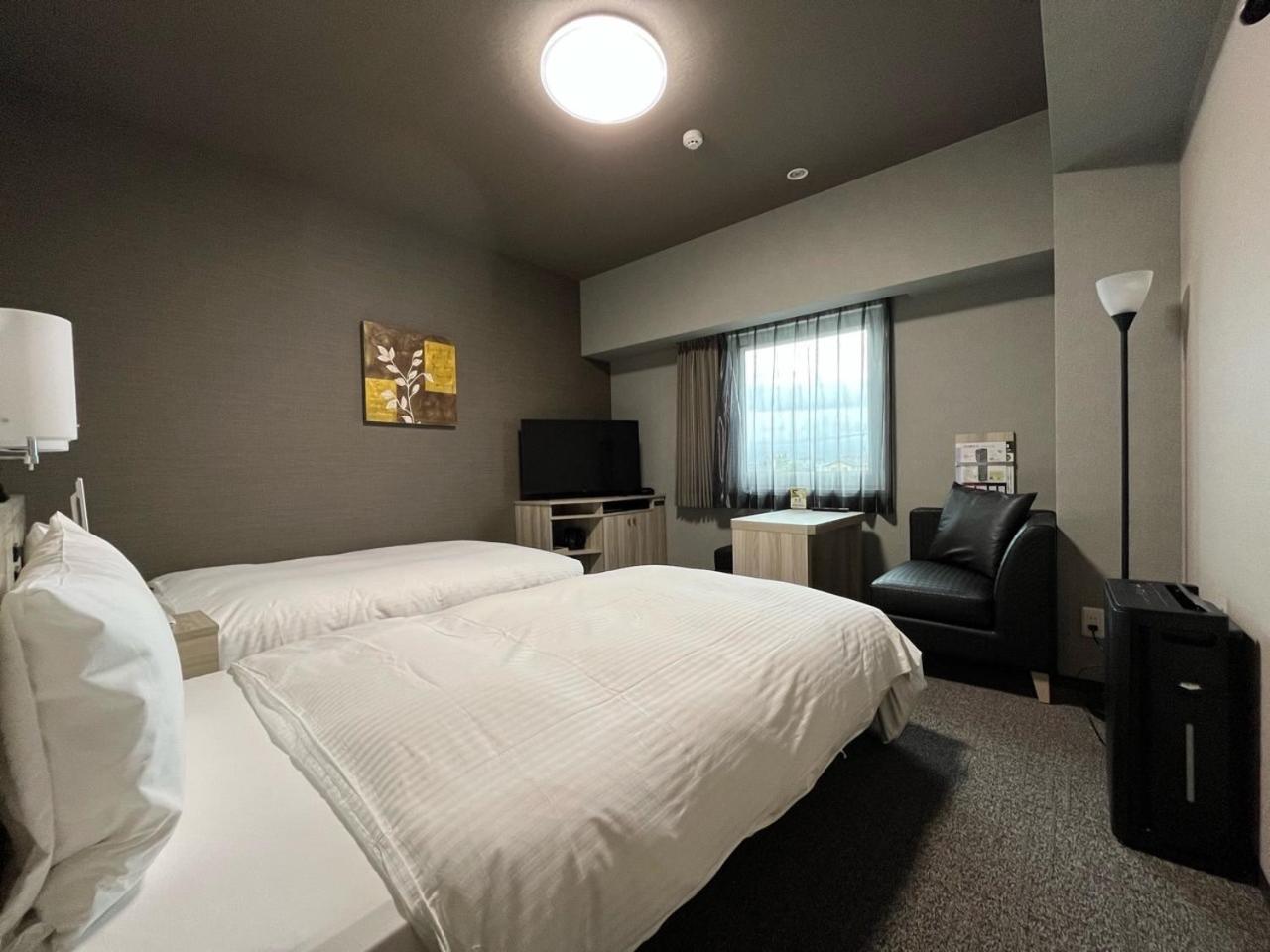 Room, Twin Beds, Electronic Cigarette Only, Smoking
