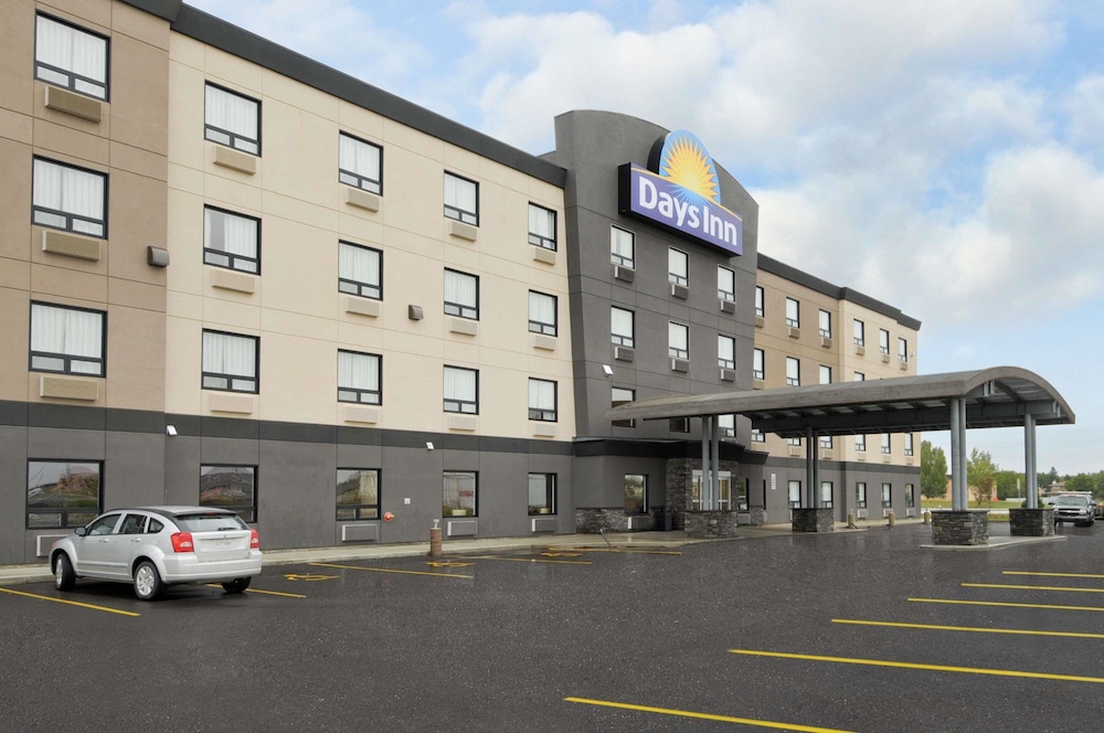 Days Inn by Wyndham Regina Airport West 1/53