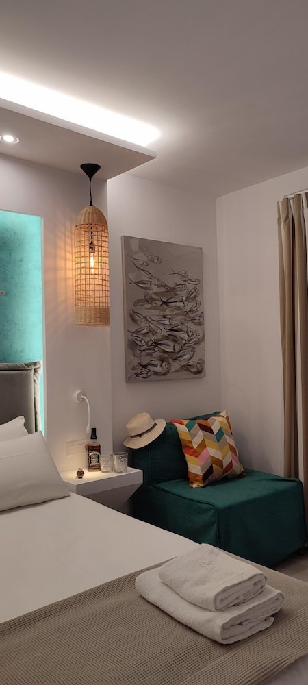 Ilianthos Apartments And Studios 11/50
