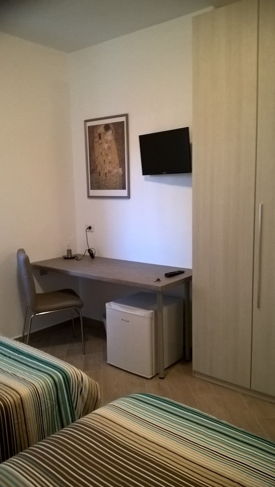 1 BEDROOM, DELUXE, TWIN BEDS