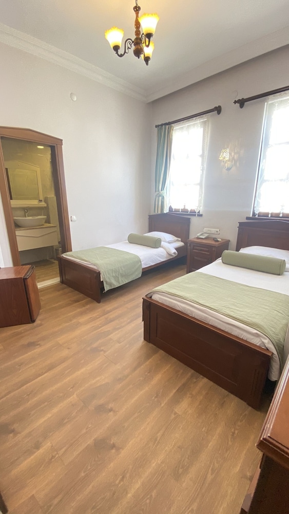 Kaleici Hotel 9/63