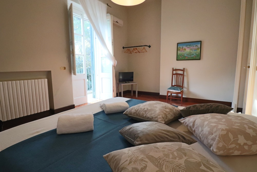 Relais Delle Rose Bed And Breakfast 52/84