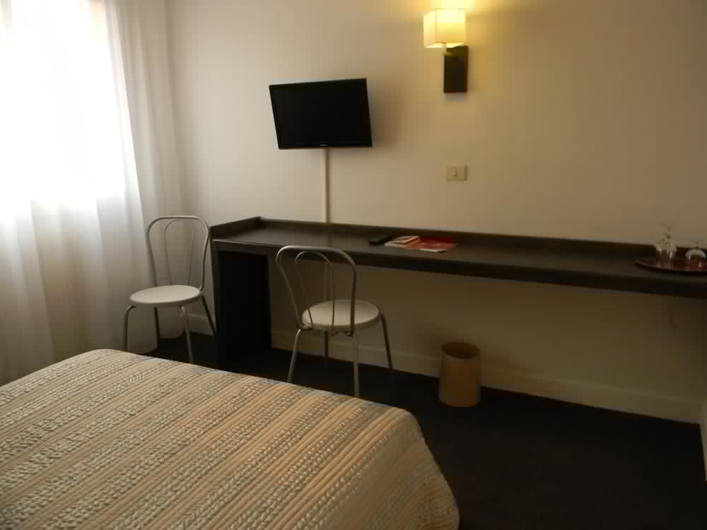 Brit Hotel Cahors Le Valentre 29/70