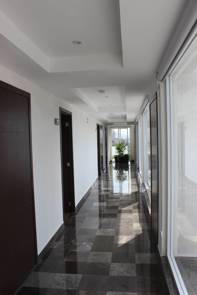 Eco Hotel Guadalajara Expo 23/54