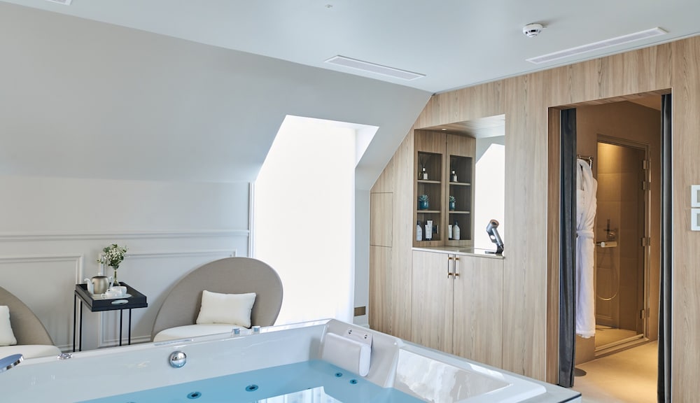 Hotel Lancaster Paris Champs Elysees 12/42