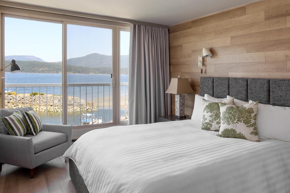 Oceanfront Suites At Cowichan Bay 21/63