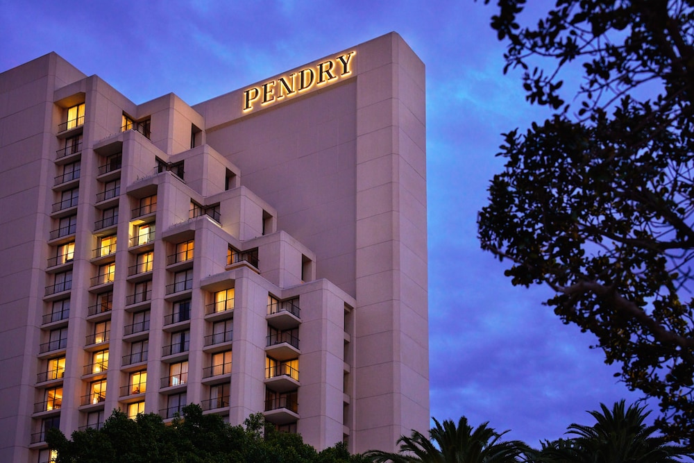 Pendry Newport Beach 2/64