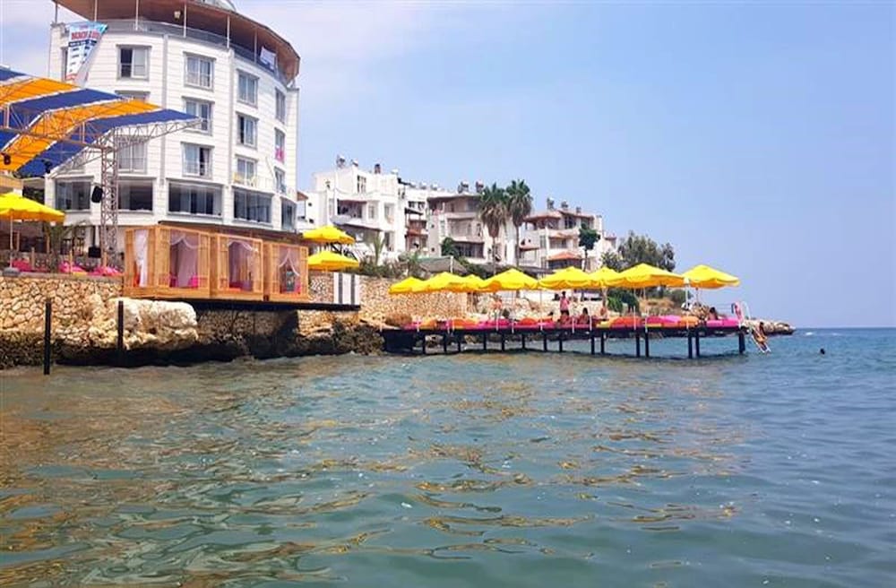 Tepe Beach Hotel 17/20