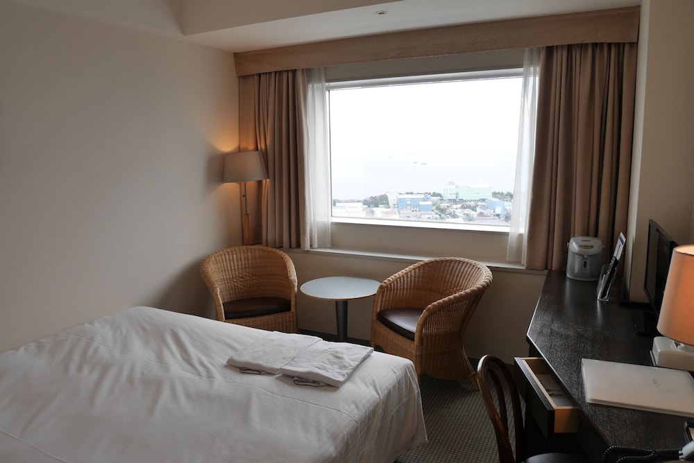 Yokohama Techno Tower Hotel Famiel 25/64
