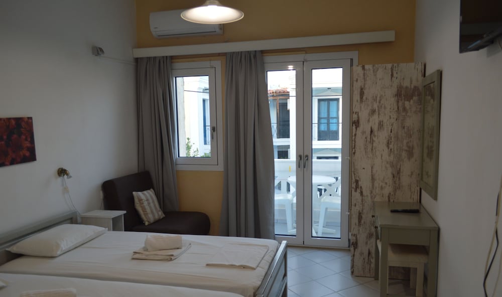 Renia Hotel 21/60