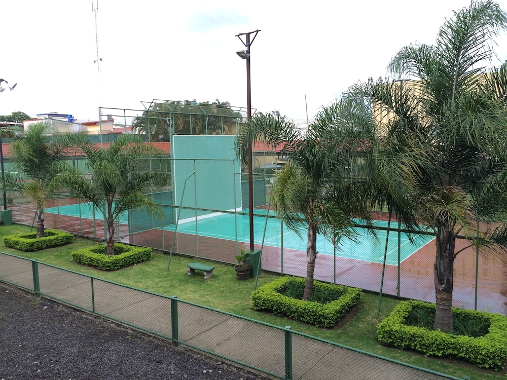 Costa Rica Tennis Club And Hotel 51/80