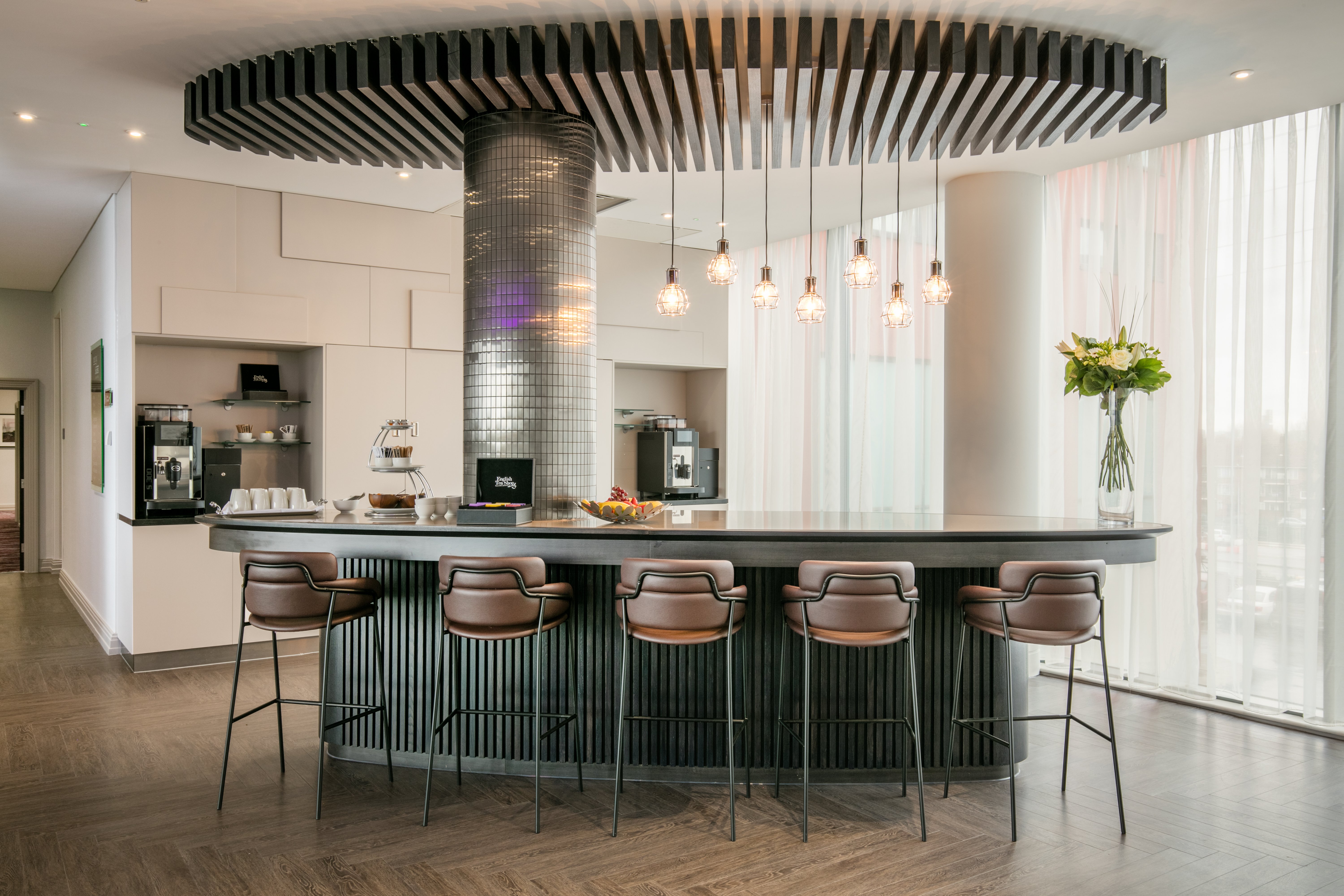 CROWNE PLAZA LONDON DOCKLANDS 42/71