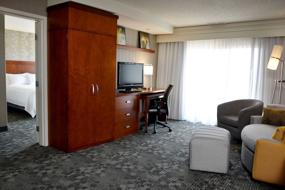 Courtyard By Marriott Sioux Falls 21/35