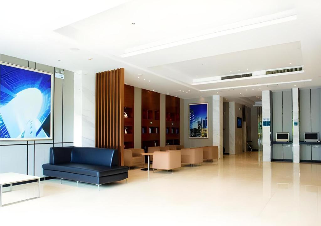 City Comfort Inn (Wanda Store, Xianning South Railway Station) 39/55